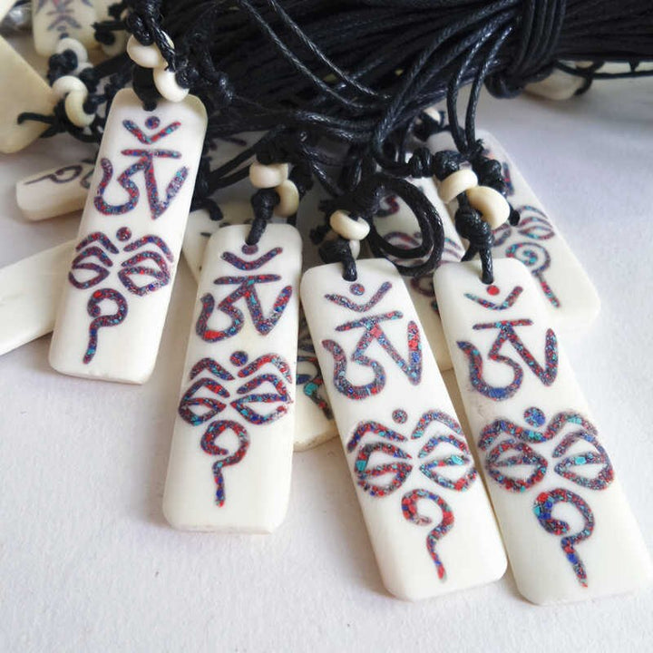 Tibetan Mantras Amulet Pendants White Yak Bone Carved OM Buddha Eye Pendant Necklace